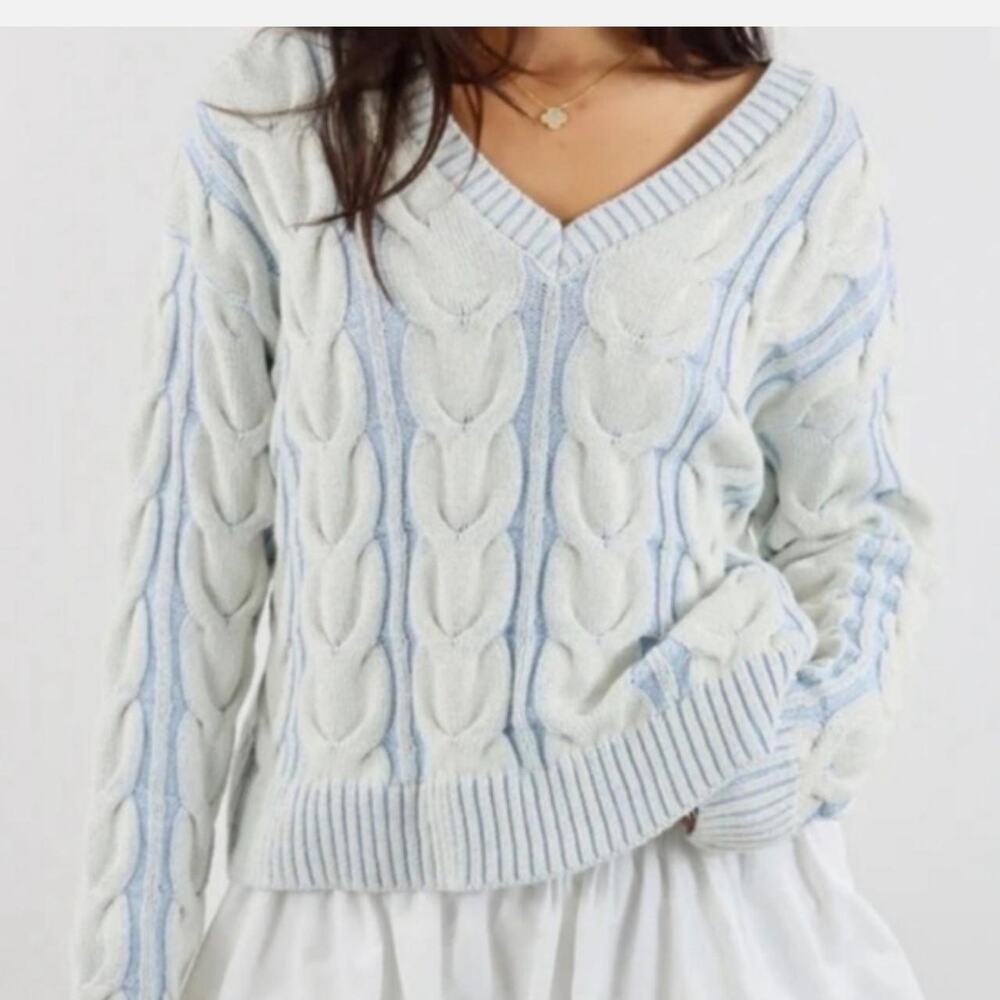 Free People On A Cloud Cable Knit V-Neck Sweater L Blue Cream Oversized Slouchy